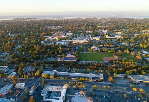 Silicon Valley Is Finding It Harder To Recruit and Retain Workers, Study Finds