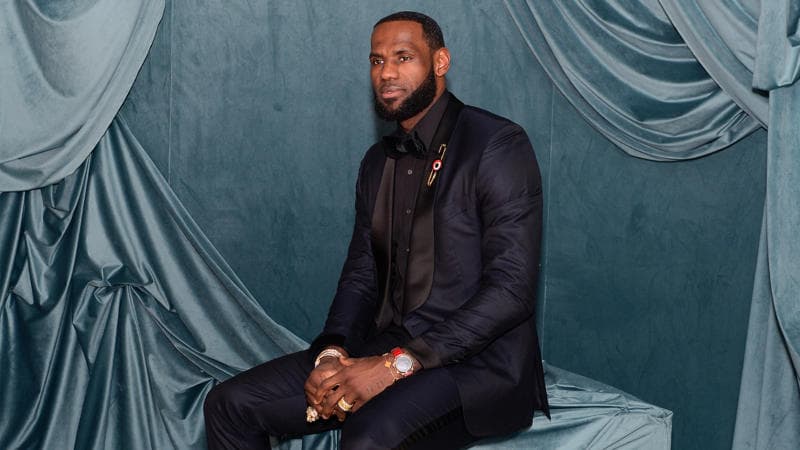 LeBron James Becomes Part-Owner Of NHL's Pittsburgh Penguins In $900M FSG Deal LeBron James Becomes Part-Owner Of NHL's Pittsburgh Penguins In $900M FSG Deal