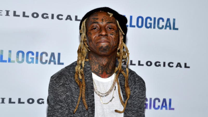 Lil Wayne Gave His First Paycheck Of $6,500 To His Mom, But She Gave It Back — So, The Multi-Millionaire Did This Instead Lil Wayne Gave His First Paycheck Of $6,500 To His Mom, But She Gave It Back — So, The Multi-Millionaire Did This Instead