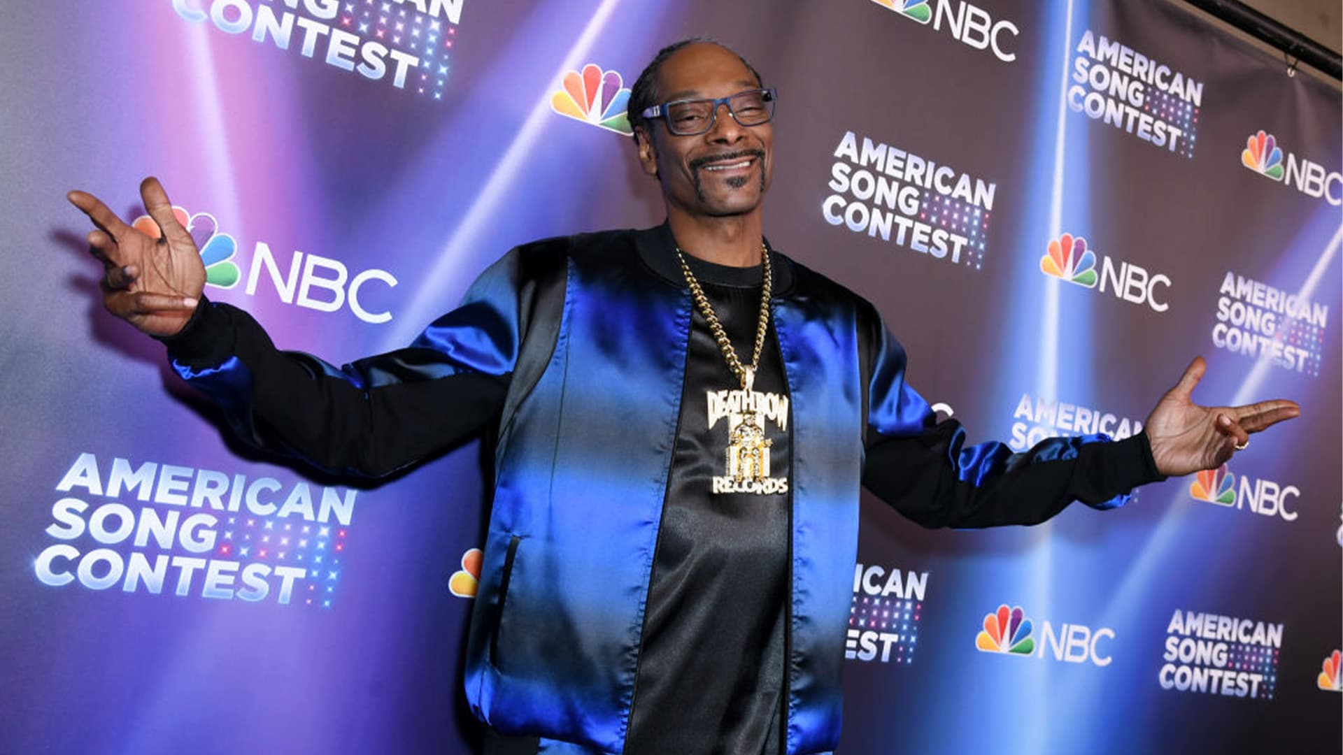 From A Restaurant With Gordon Ramsay To Virtual Cannabis, Snoop Dogg Has Business Moves That Prove He's More Than Music From A Restaurant With Gordon Ramsay To Virtual Cannabis, Snoop Dogg Has Business Moves That Prove He's More Than Music