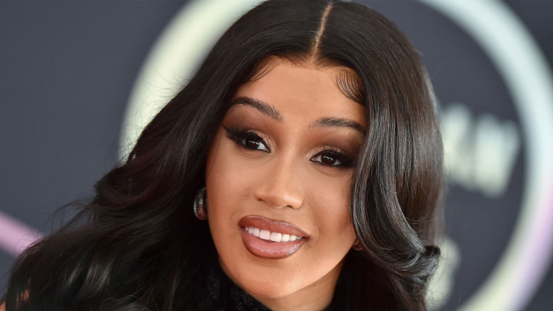 Cardi B Talks Money Moves — 'Ya Might See Me With The Jewelry, But I'm Always Looking At My Account' Cardi B Talks Money Moves — 'Ya Might See Me With The Jewelry, But I'm Always Looking At My Account'