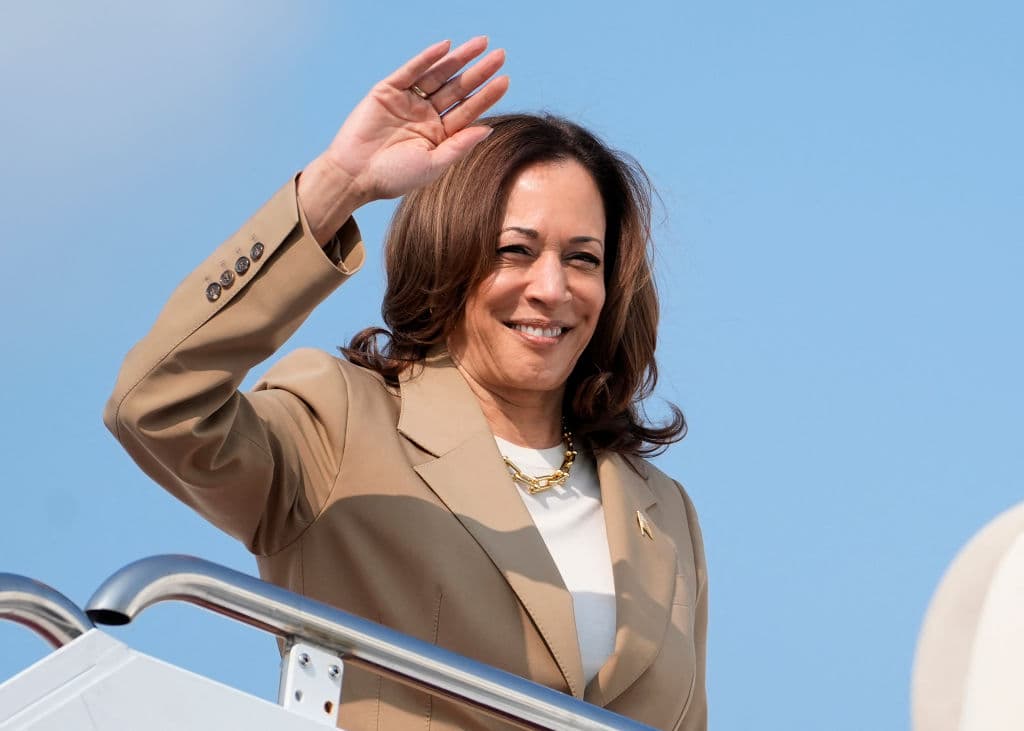 Kamala Harris Receives The Support Of More Than 100 Silicon Valley Investors And Tech Executives, Including Mark Cuban, Reid Hoffman Kamala Harris Receives The Support Of More Than 100 Silicon Valley Investors And Tech Executives, Including Mark Cuban, Reid Hoffman