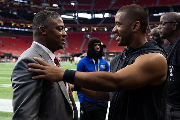 Warrick Dunn Net Worth: How the NFL Star-Turned Philanthropist Built His Wealth Warrick Dunn Net Worth: How the NFL Star-Turned Philanthropist Built His Wealth