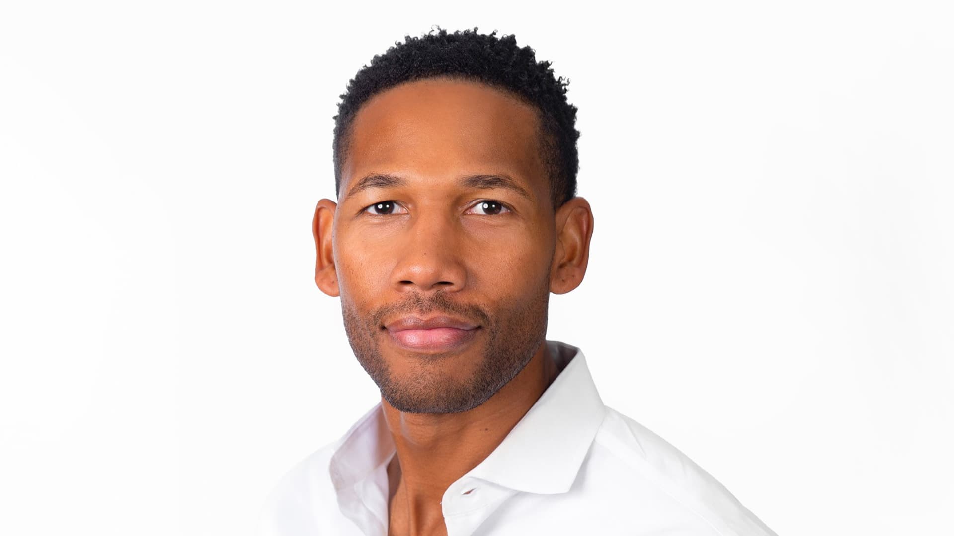 Joe Tillman Leaves Law Career Behind To Make Greater Impact As VP Of Merchant Bank The Raine Group Joe Tillman Leaves Law Career Behind To Make Greater Impact As VP Of Merchant Bank The Raine Group