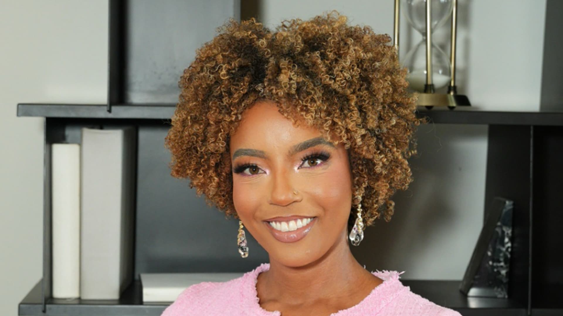 Why Exit Founder Morgan Hewett Didn't Explore Alternative Funding Options When She Raised $6M In VC For Her AI-Powered Telehealth Startup