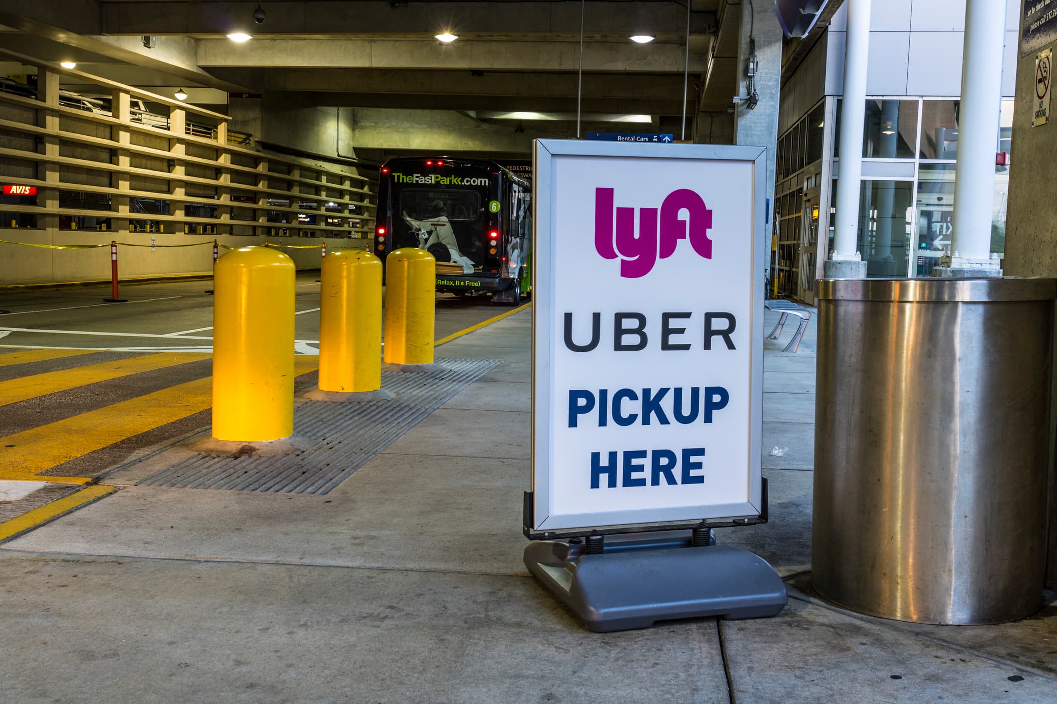 Uber And Lyft Face Lawsuit From Male Drivers Claiming Women-Only Ride Options Are Discriminatory And Limit Their Earnings Uber And Lyft Face Lawsuit From Male Drivers Claiming Women-Only Ride Options Are Discriminatory And Limit Their Earnings