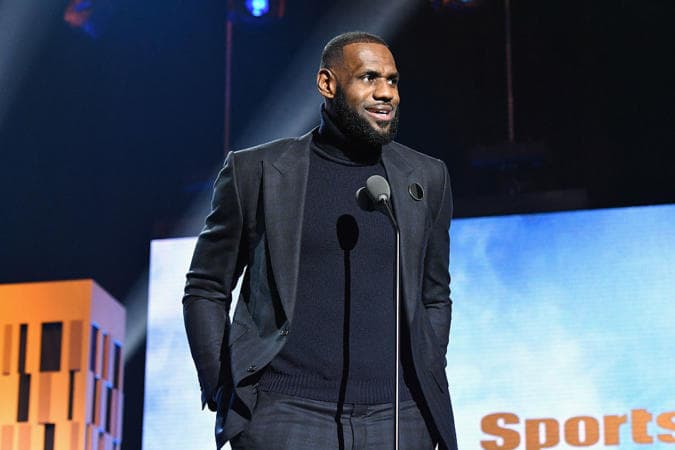LeBron James Invests in New Tequila Founded by Former Deleón Exec Dia Simms LeBron James Invests in New Tequila Founded by Former Deleón Exec Dia Simms