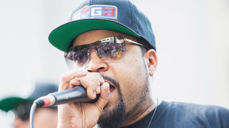 Ice Cube's Big3 Basketball League Sells Team For $625K Ice Cube's Big3 Basketball League Sells Team For $625K