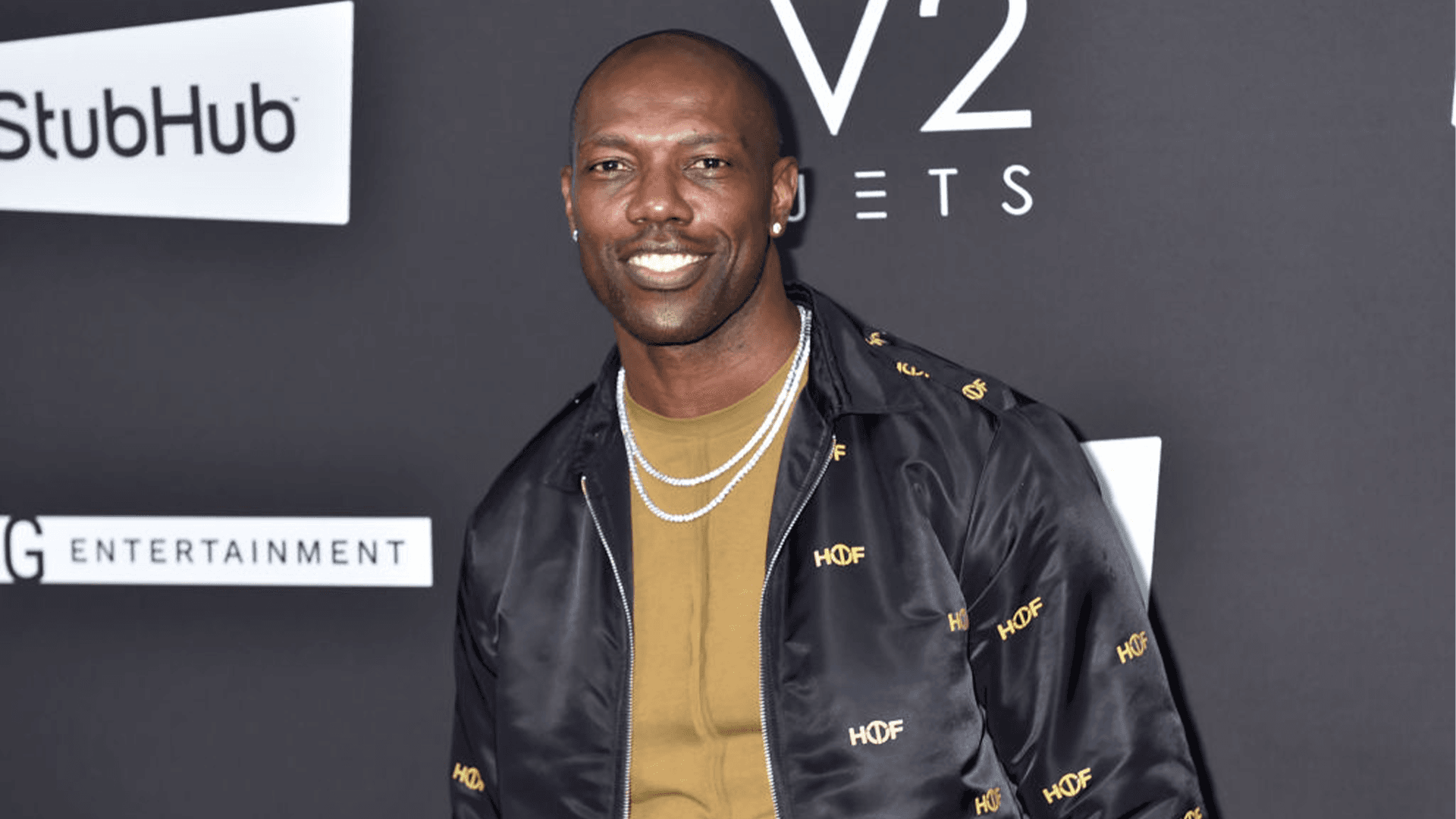 Terrell Owens Earned An Estimated $80M In The NFL But Admits He Lost It After Letting People Control His Finances — 'They Just Basically Stole From Me' Terrell Owens Earned An Estimated $80M In The NFL But Admits He Lost It After Letting People Control His Finances — 'They Just Basically Stole From Me'